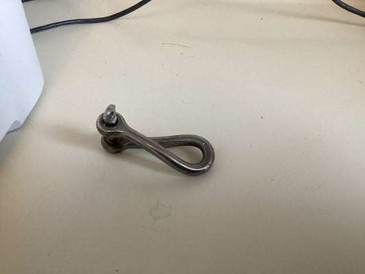 2” Twist Shackle